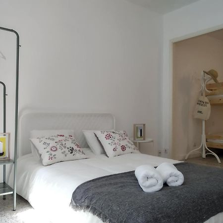 Apt Slow City Hostel Pontevedra Bagian luar foto
