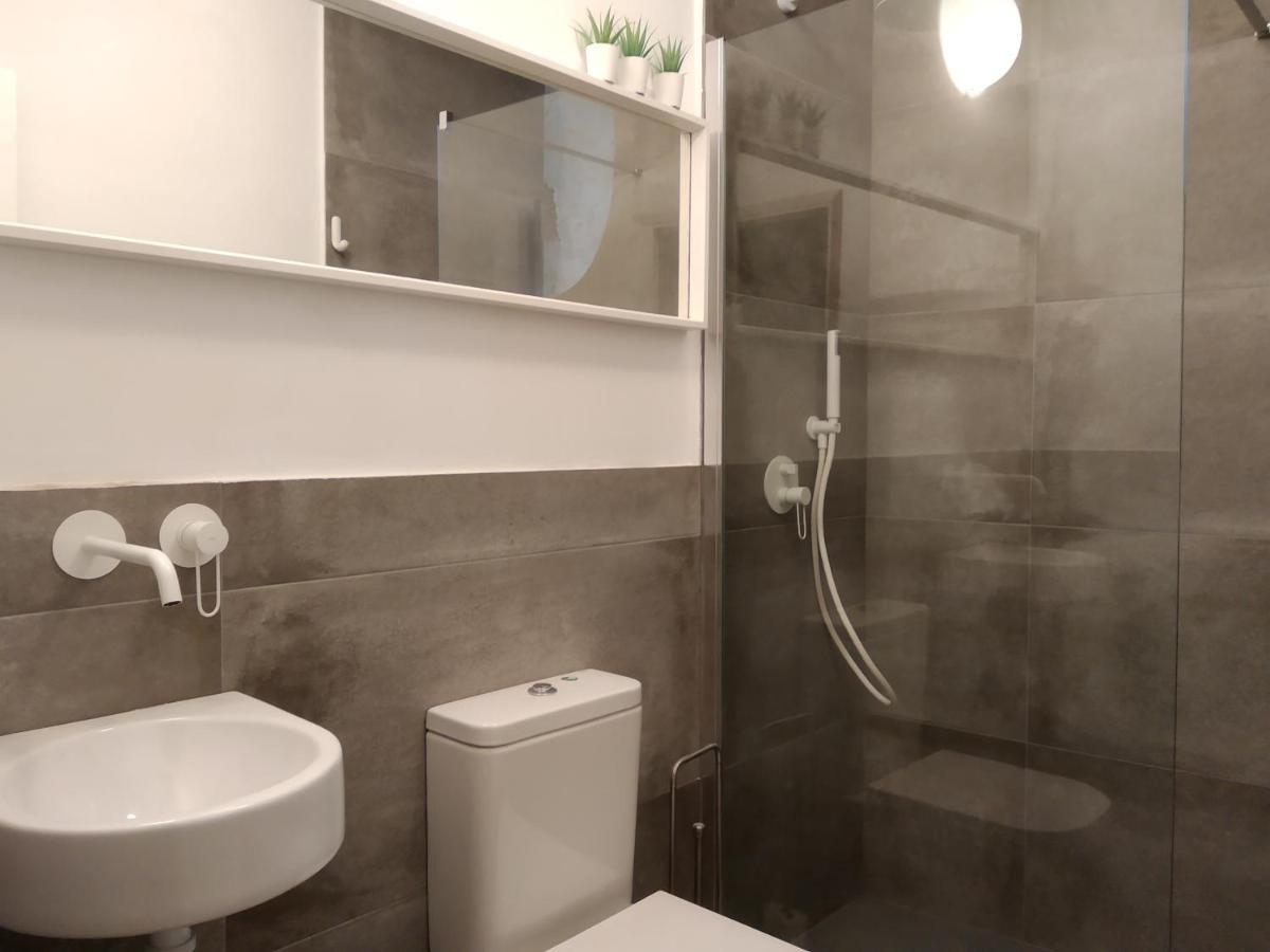 Apt Slow City Hostel Pontevedra Bagian luar foto